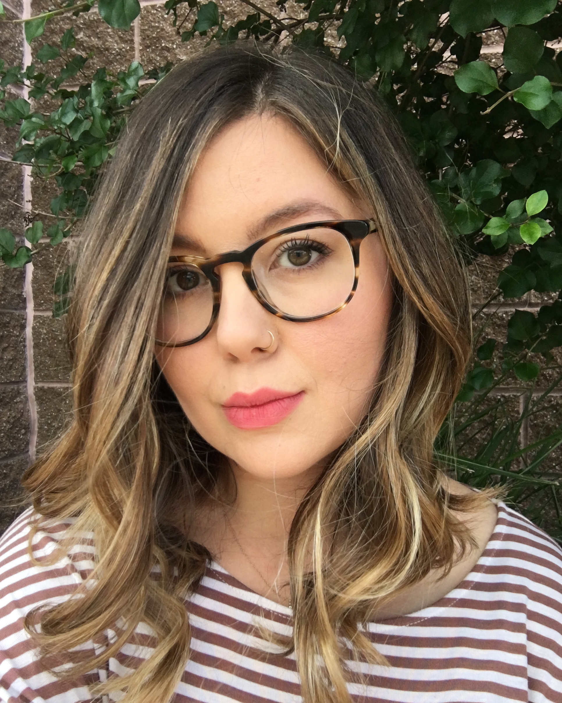 About the Artist - Jessica Simorte