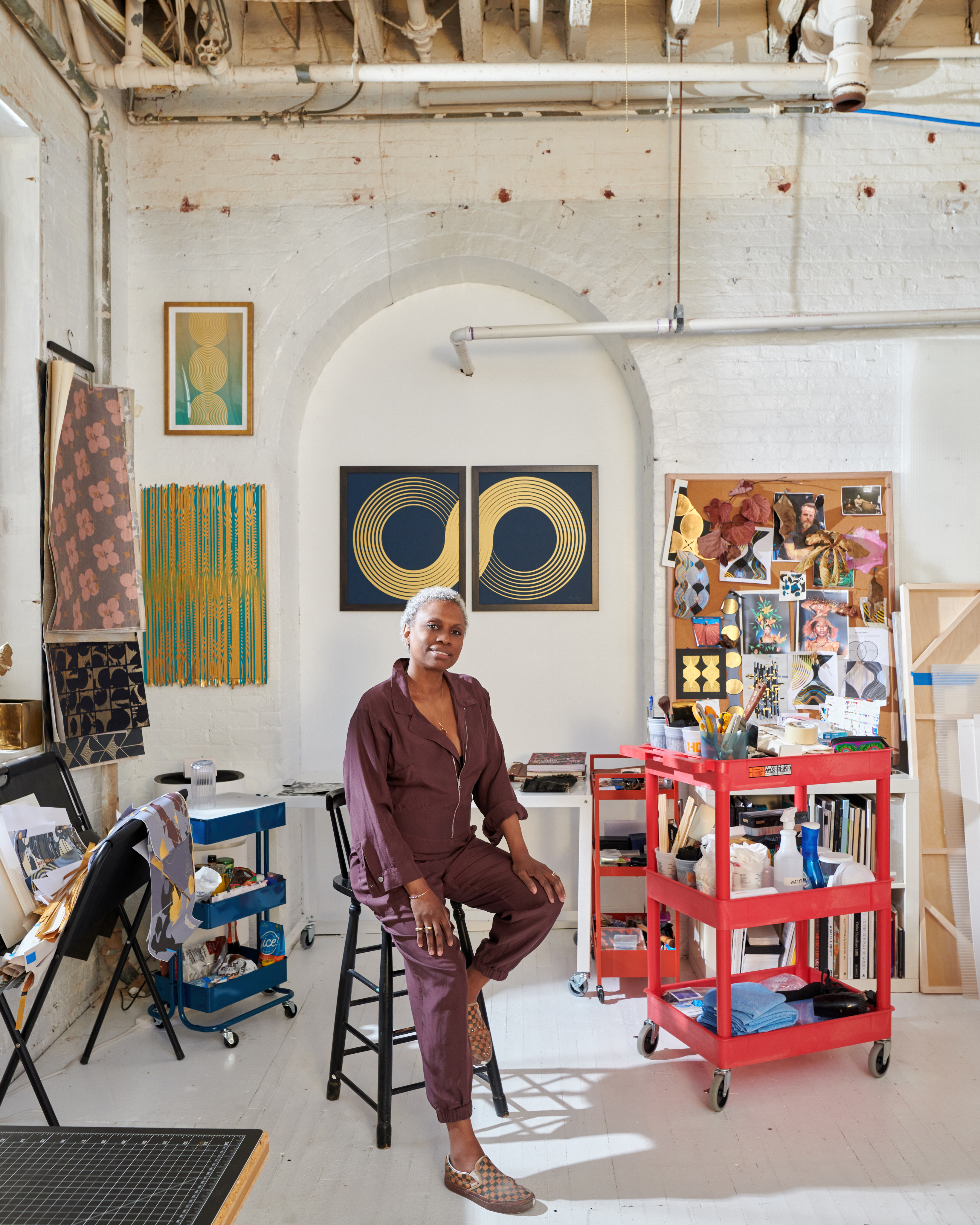 About the Artist - Lisa Hunt