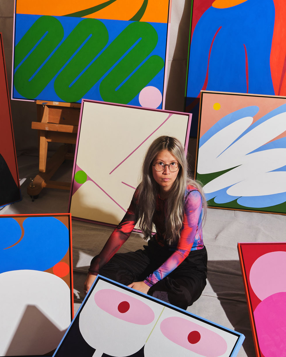 About the Artist - Evi O.