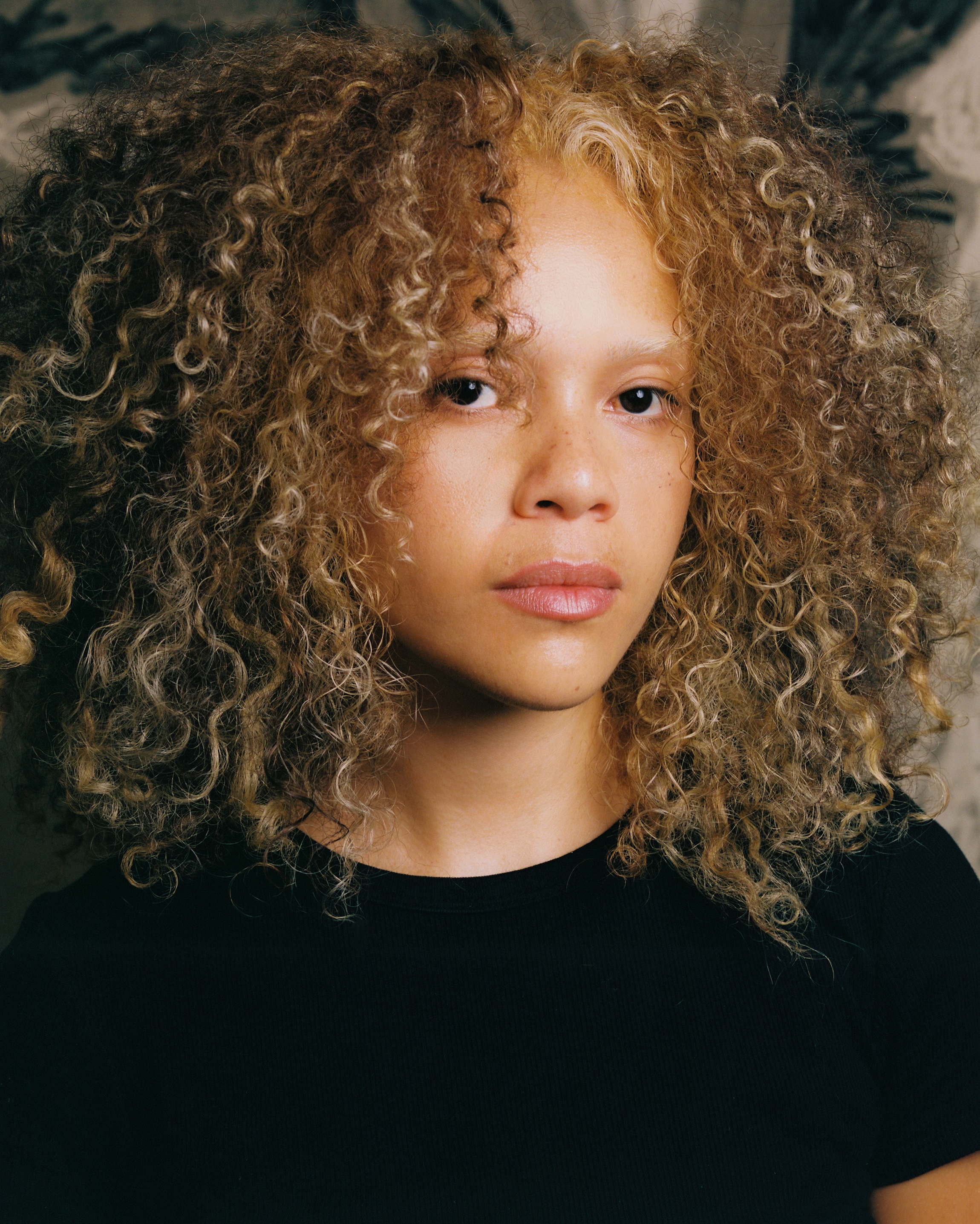 About the Artist - Taja Vaetoru